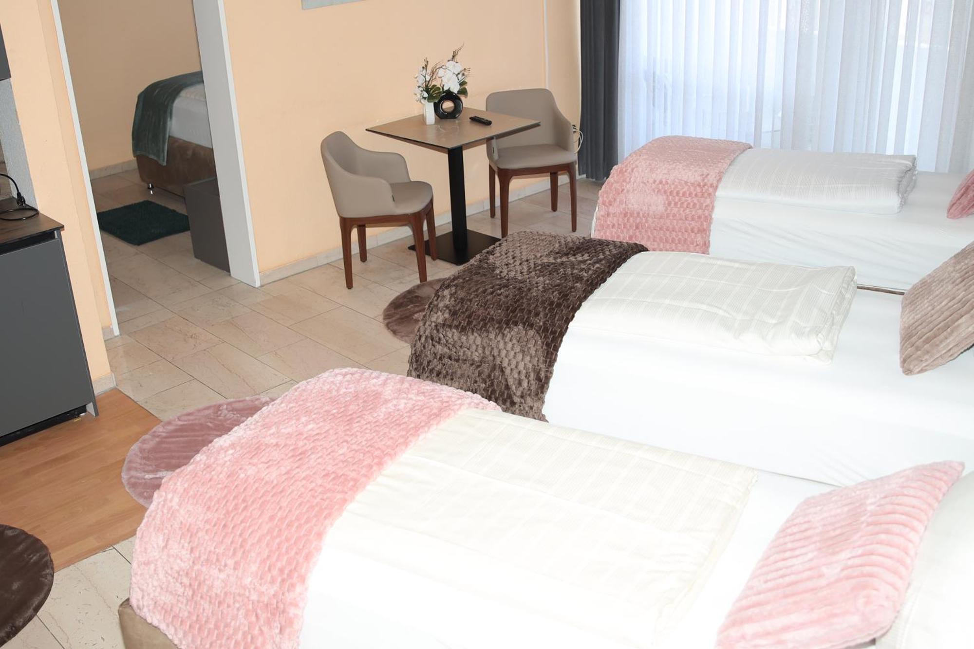 באד זאלצפלן Hotel Hafez מראה חיצוני תמונה