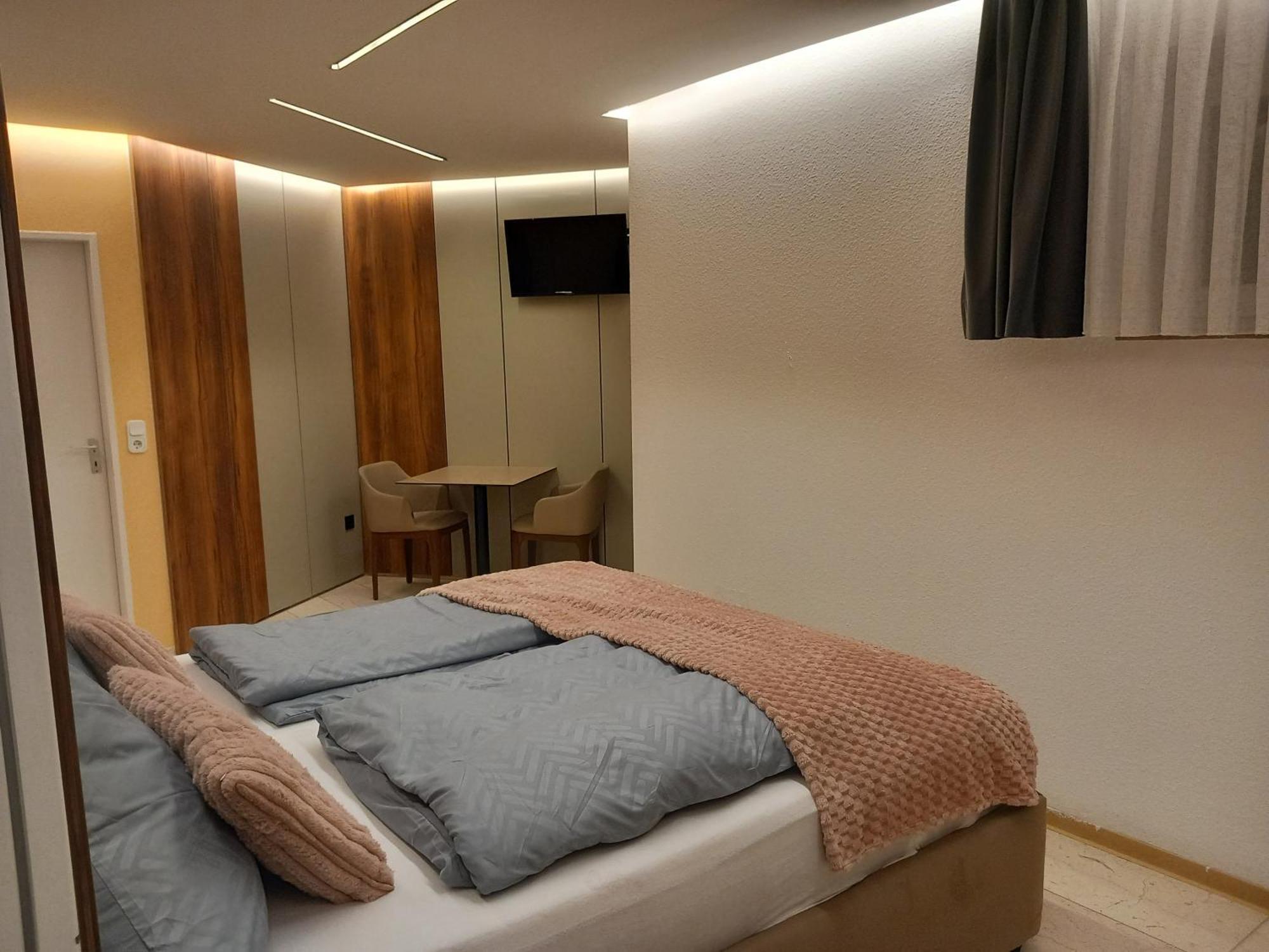 באד זאלצפלן Hotel Hafez מראה חיצוני תמונה